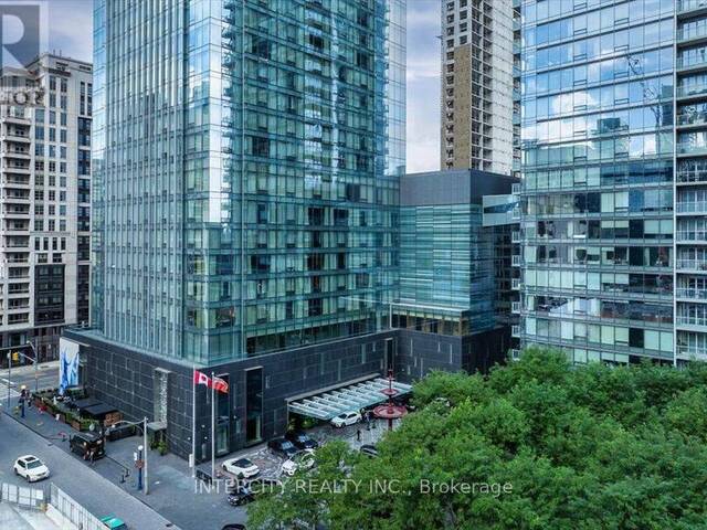 4001 - 50 YORKVILLE AVENUE Toronto Ontario