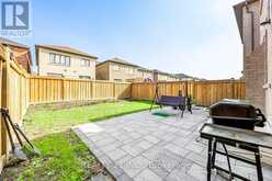 6 OGSTON CRESCENT N Whitby