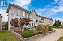 128 BOAKE TRAIL Richmond Hill 