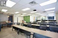 305 - 418 NORTH SERVICE ROAD E Oakville 