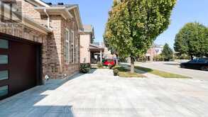 2598 DASHWOOD DRIVE Oakville 