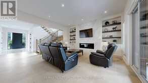 212 SOUTHVIEW ROAD Oakville 