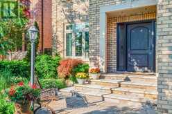 182 CLOVER LEAF STREET Vaughan 