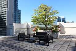 210 - 801 BAY STREET Toronto