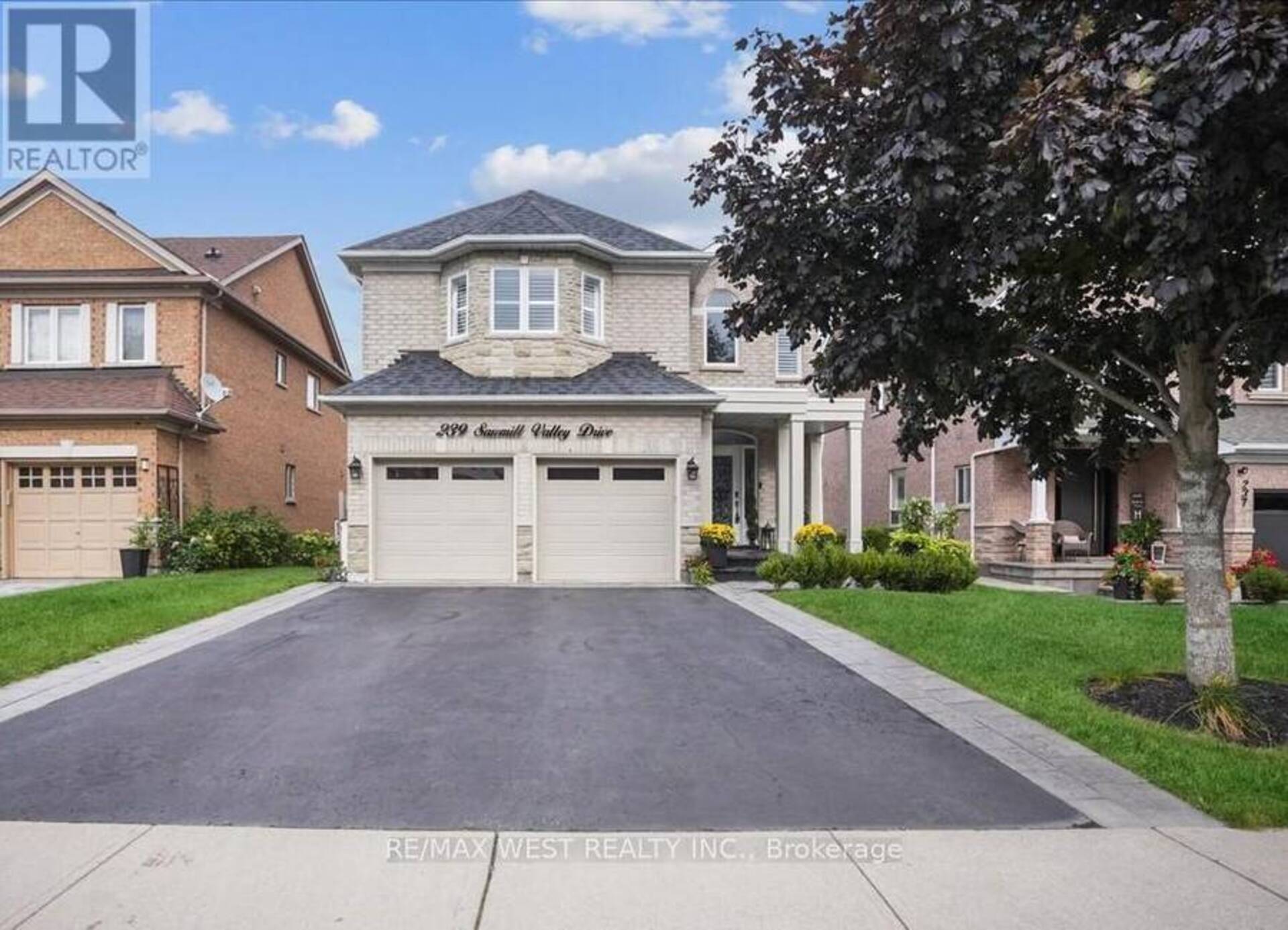 239 SAWMILL VALLEY DRIVE Newmarket 