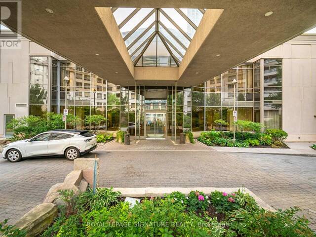 3028 - 3888 DUKE OF YORK BOULEVARD Mississauga Ontario