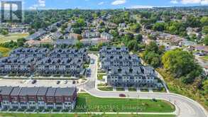 1 - 11 BAYNES WAY N Bradford/West Gwillimbury