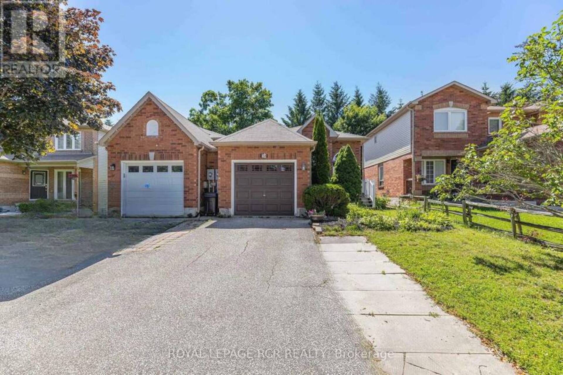 24 CHURCHLAND DRIVE Barrie 