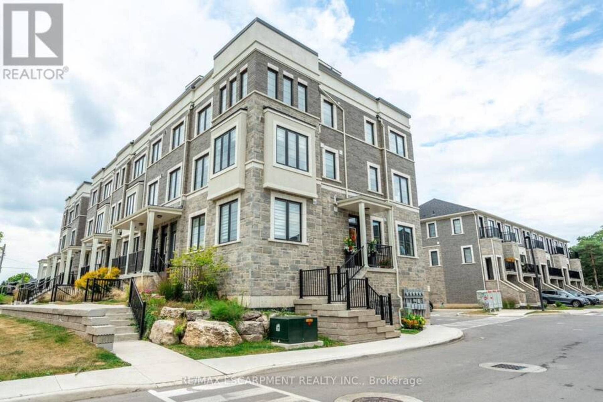 61 - 383 DUNDAS STREET E Hamilton 