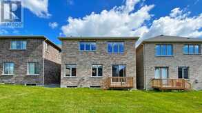 10 RED BLOSSOM COURT Whitchurch-Stouffville 