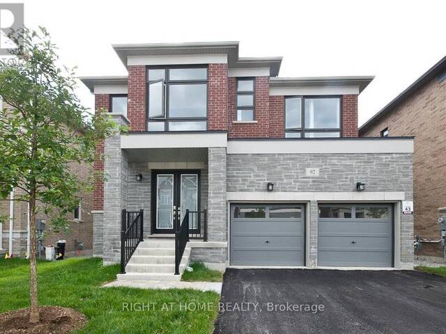 92 PINE HILL CRESCENT Aurora  Ontario