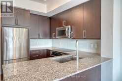 301 - 9600 YONGE STREET Richmond Hill 