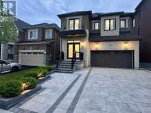 65 MURRAY LEONARD LANE W East Gwillimbury 