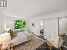 22 - 8 CORINTH GARDENS Toronto