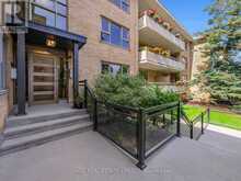 22 - 8 CORINTH GARDENS Toronto