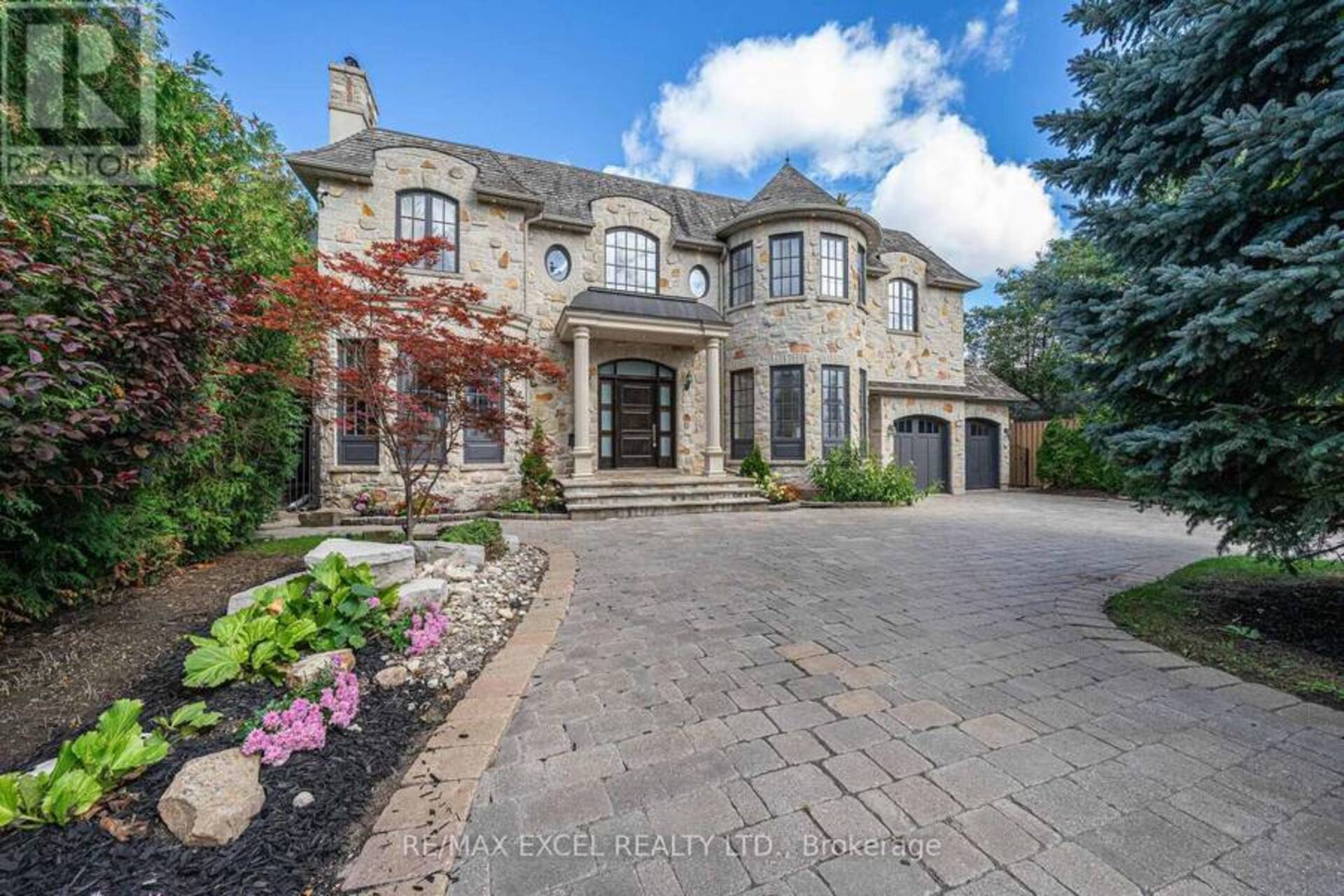 194 VALLEY ROAD Toronto