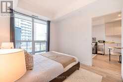 422 - 36 FOREST MANOR ROAD Toronto