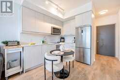 422 - 36 FOREST MANOR ROAD Toronto