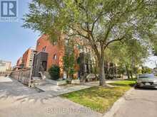 8 - 68 WINSTON PARK BOULEVARD S Toronto