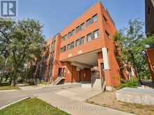 8 - 68 WINSTON PARK BOULEVARD S Toronto