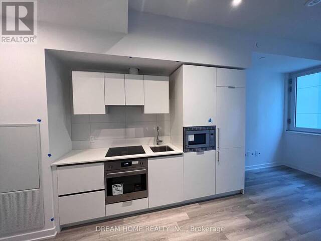 702 - 238 SIMCOE STREET Toronto Ontario