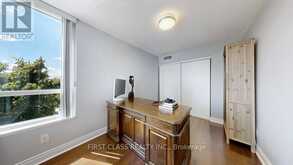 527 - 25 GREENVIEW AVENUE Toronto