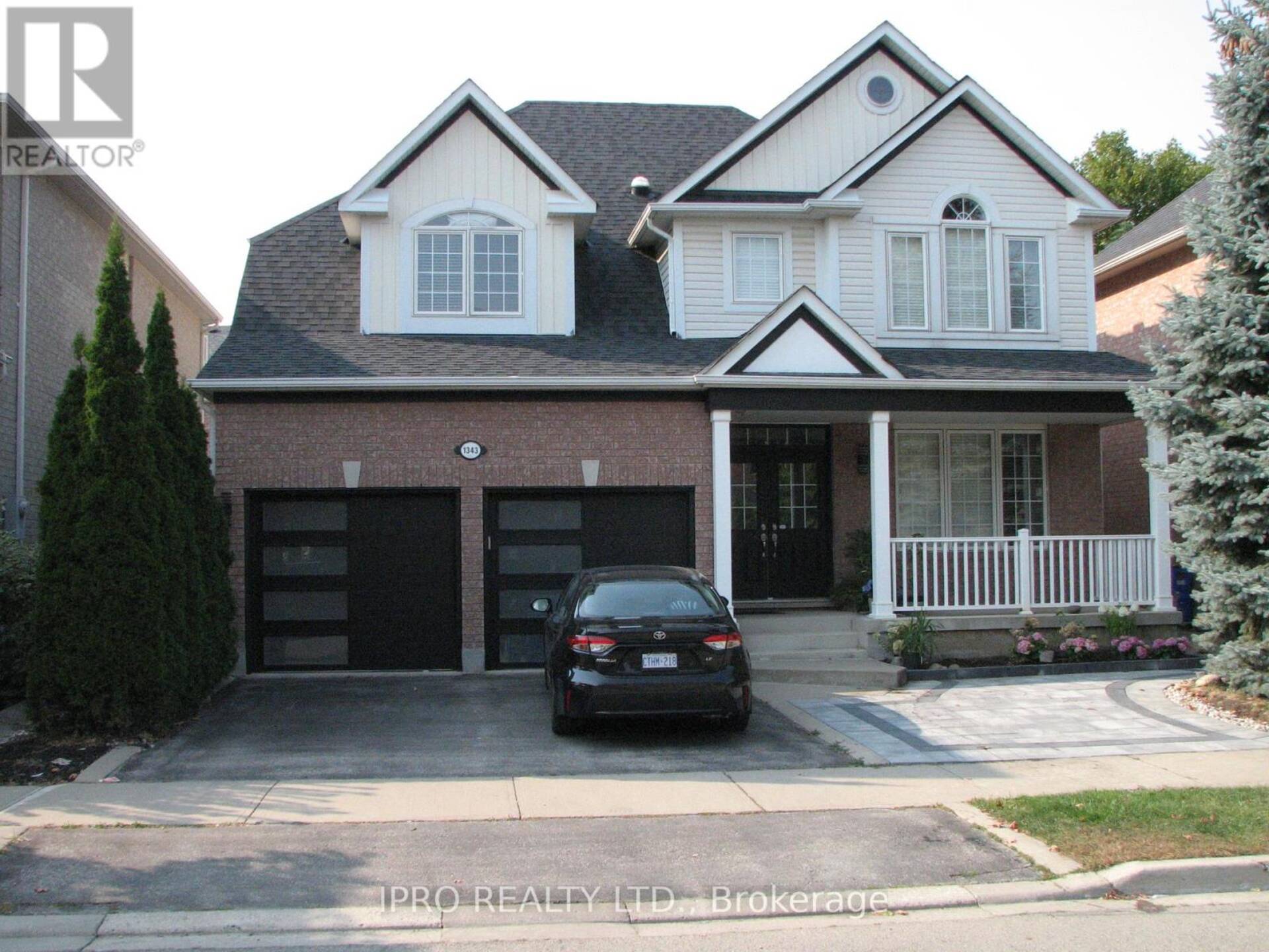 1343 MARSHALL CRESCENT N Milton 