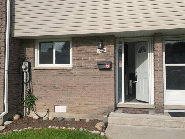 11 - 222 HARVARD PLACE Waterloo Ontario