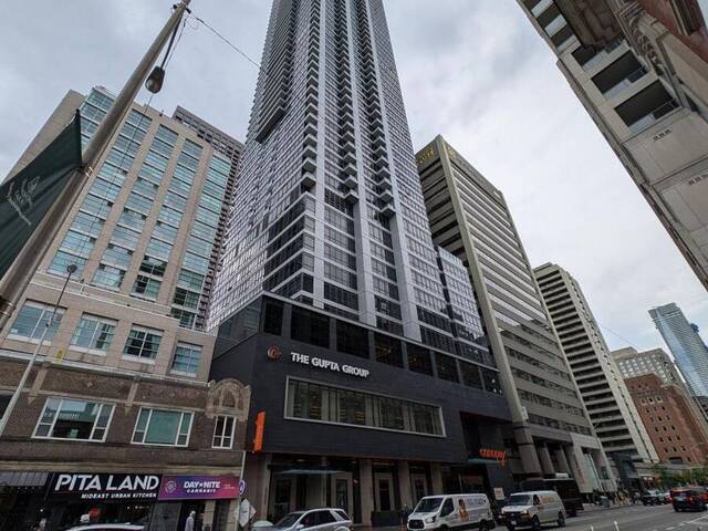 1712 - 395 BLOOR ST E Toronto Ontario