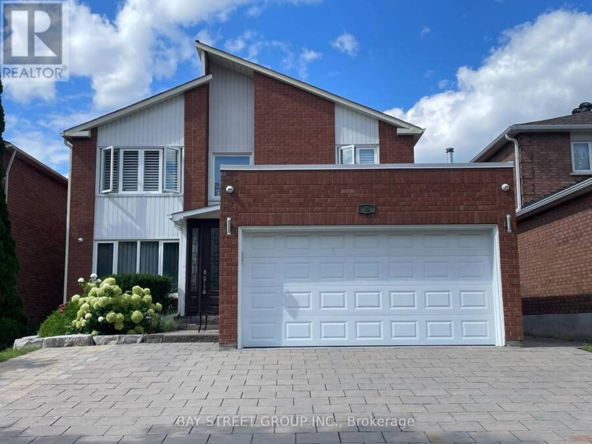 8 TRAFALGAR SQUARE Vaughan 