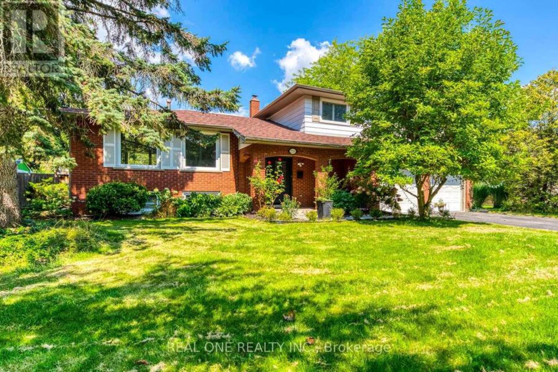 2231 ALL SAINTS CRESCENT Oakville 