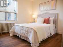 11 - 4 WINGREEN COURT Toronto 