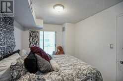 620 - 230 QUEENS QUAY W Toronto