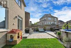 21 LARKFIELD CRESCENT East Gwillimbury 