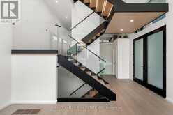 697 RICHMOND STREET W Toronto