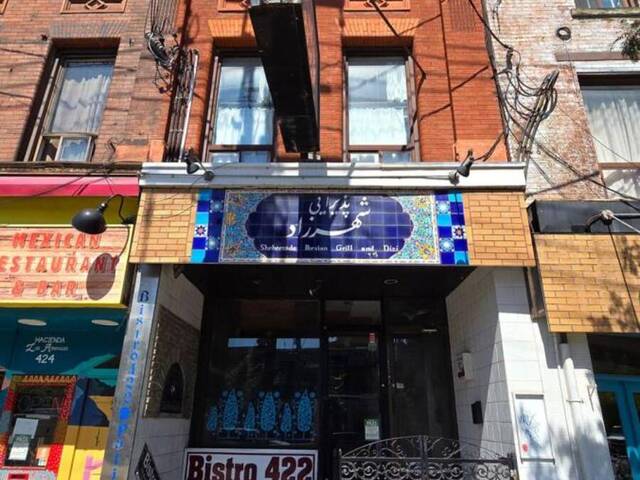 422 COLLEGE STREET Toronto Ontario