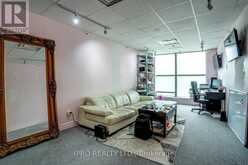 107 - 10 NORTHTOWN WAY Toronto