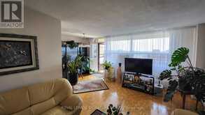 912 - 5 FRITH ROAD Toronto