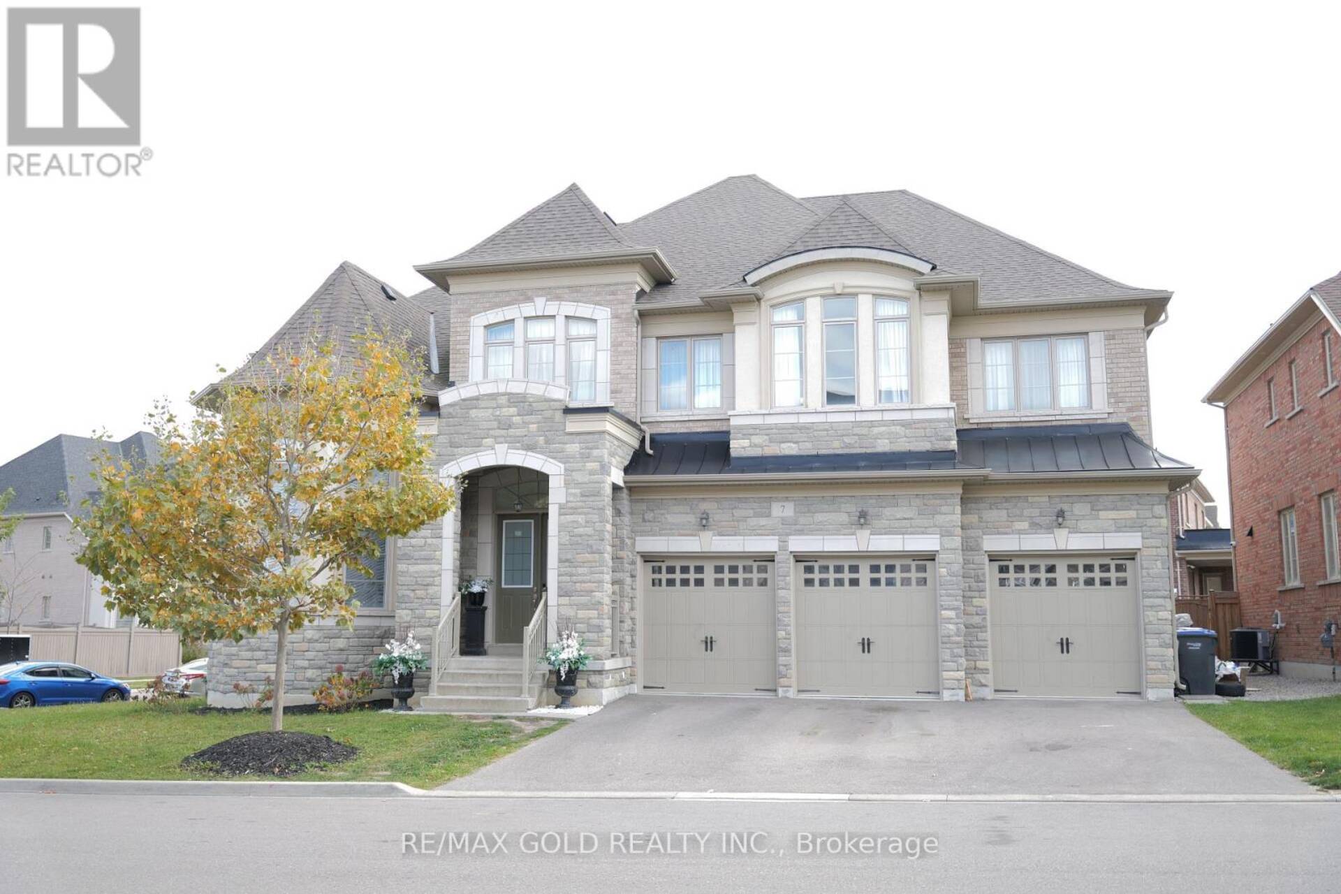 7 EVERMEEK ROAD Brampton