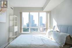 905 - 28 LINDEN STREET W Toronto