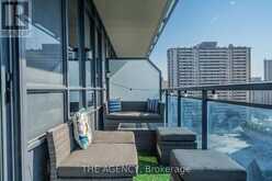 905 - 28 LINDEN STREET W Toronto