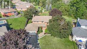 24 DYER BOULEVARD Barrie