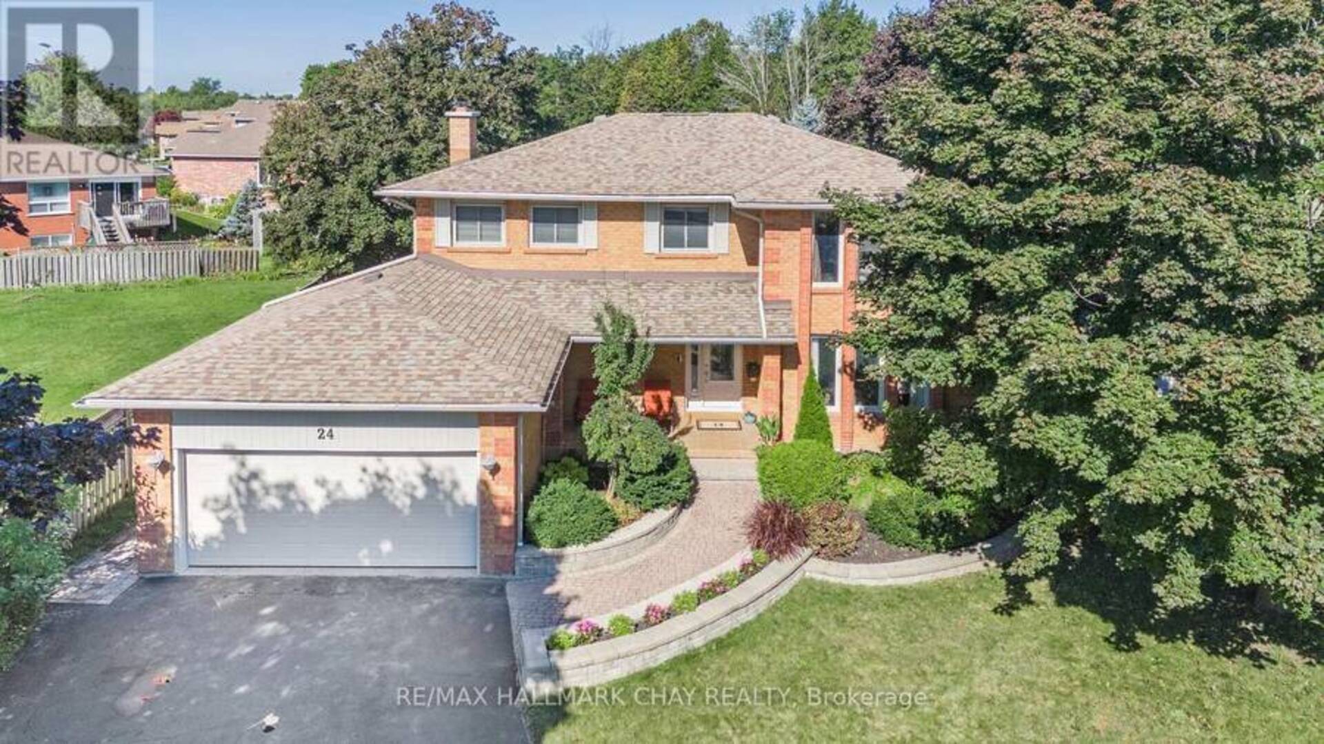 24 DYER BOULEVARD Barrie 