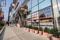 716 - 23 GLEBE ROAD W Toronto