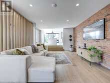 885 DUNDAS STREET W Toronto