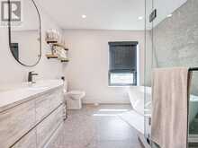 885 DUNDAS STREET W Toronto