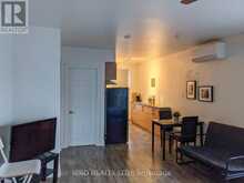 1 - 450 BATHURST STREET Toronto