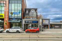 1 - 450 BATHURST STREET Toronto