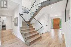 1231 CRAWFORD COURT Oakville 