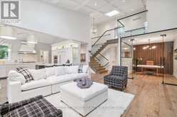 1231 CRAWFORD COURT Oakville 